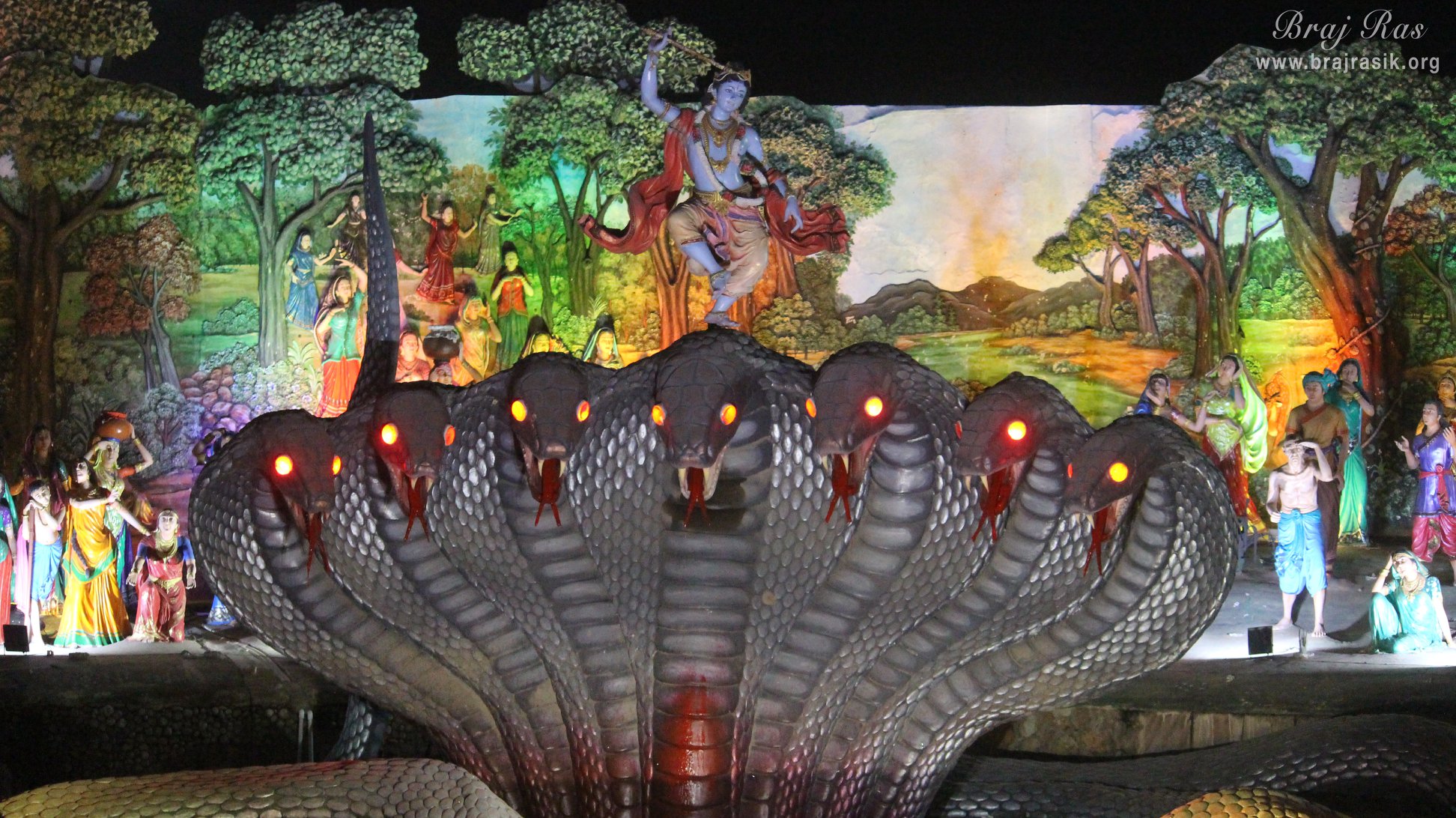 Kaliya Nag darshan at Prem Mandir, Vrindavan