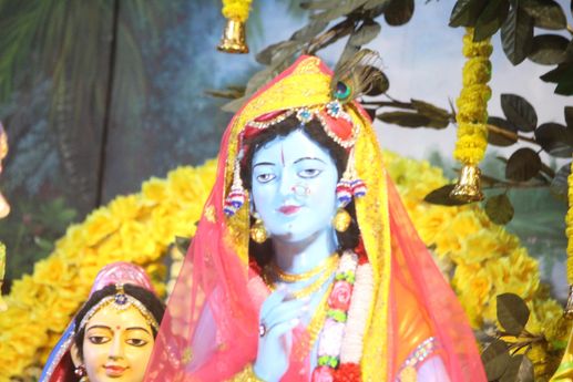 Shri Krishn in the form of a bride at Prem Mandir, Vrindavan
