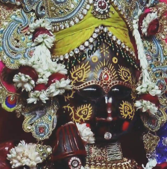 Intoxicated eyes of Shri Radhavallabh Lal.