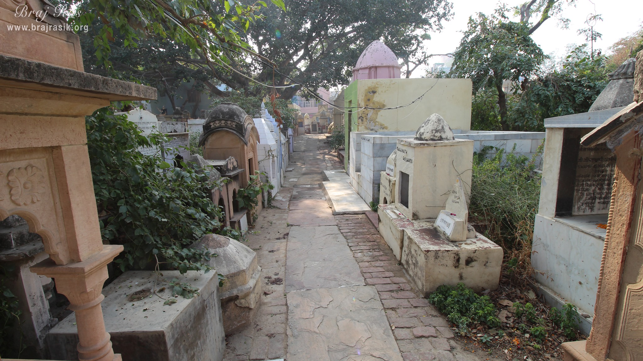 A nice view of middle path at 64 Samadhis - Shri Chaushatt Mahant Samadhi Mandir Pastimes - Vrindavan