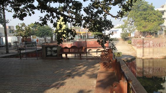 Seating places for devotees at Davanal Kund, Vrindavan.