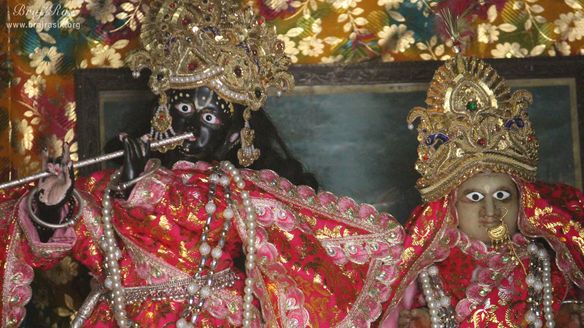 Closeup Darshan of Shri Davanal Bihari Ji at Shri Davanal Bihari Temple near Davanal Kund, Vrindavan.