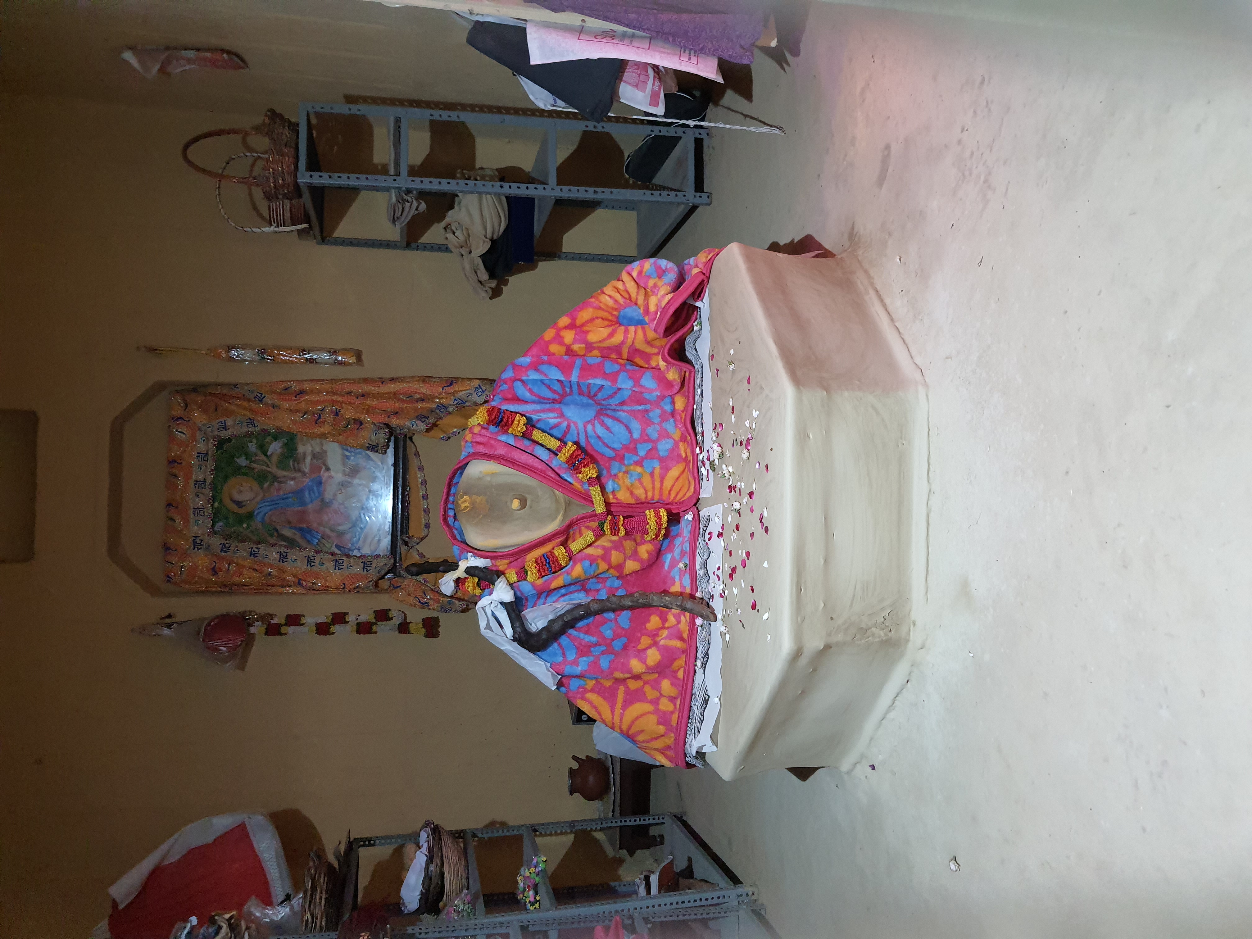 A place where Shri Banke Bihari Lal Manifested in his pure blissful form by the grace and bhakti sadhna of Rasik Shiromani Shri Swami Haridas Ji Maharaj.