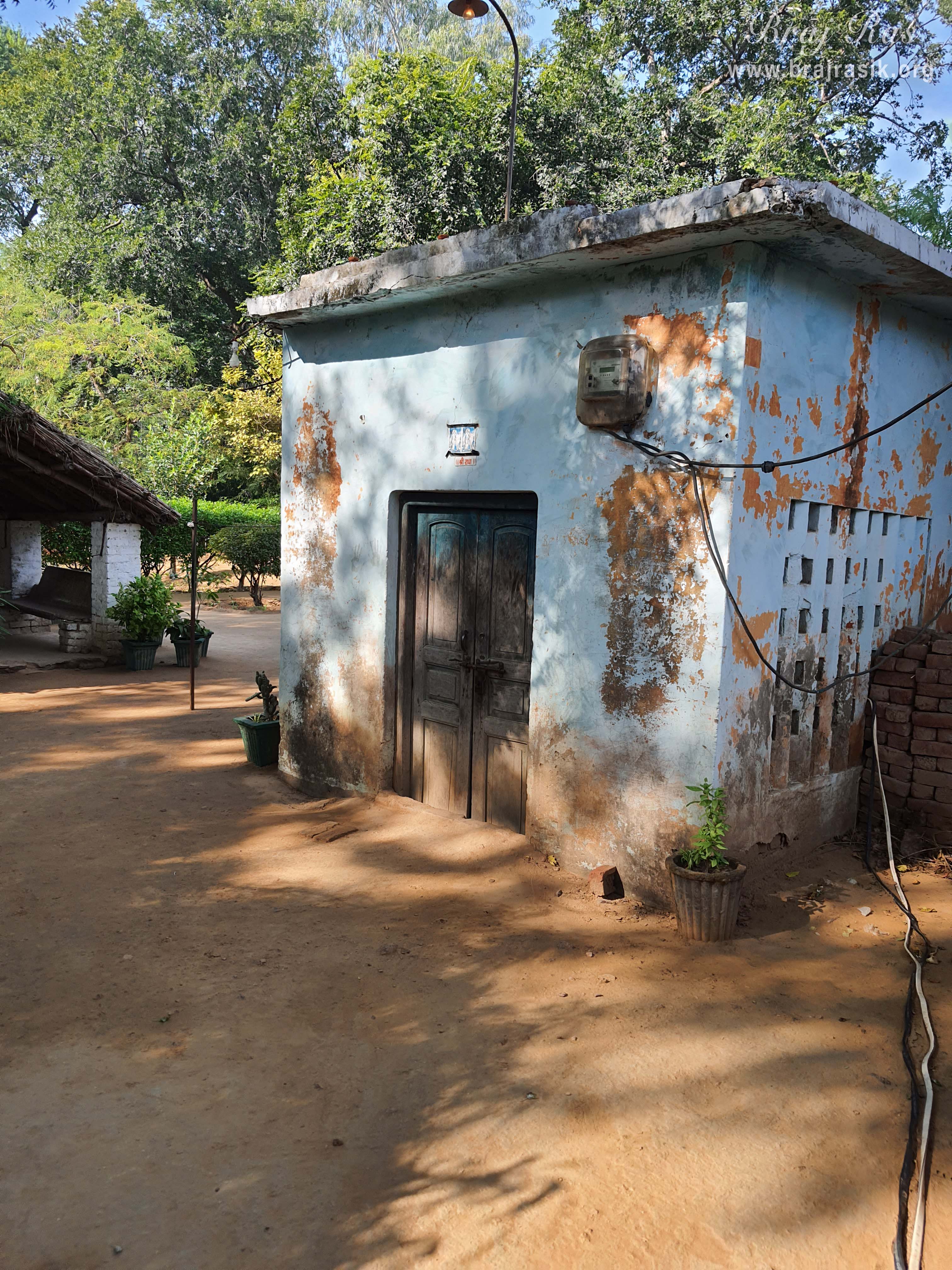 A cottage view in Nursery at Barsana.