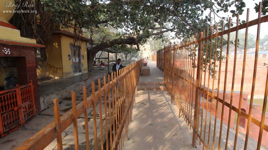 A nice view of parikrama path of Potra Kund, Mathura