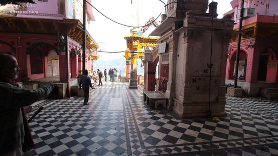 View of temple area at Vishram Ghat, Mathura
