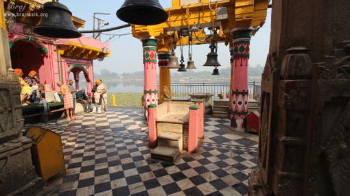 A nice view of temple surroundings at Vishram Ghat, Mathura