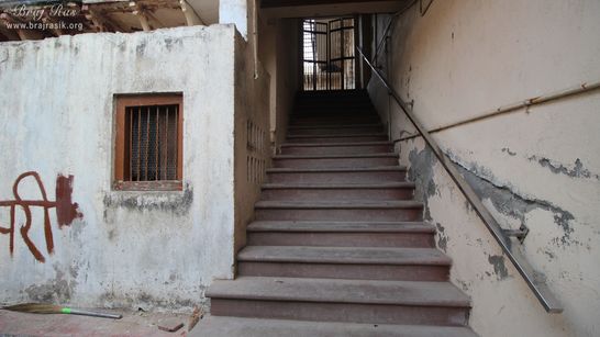 Stairs going to Shri Sawaman Shaligram Temple, Vrindavan