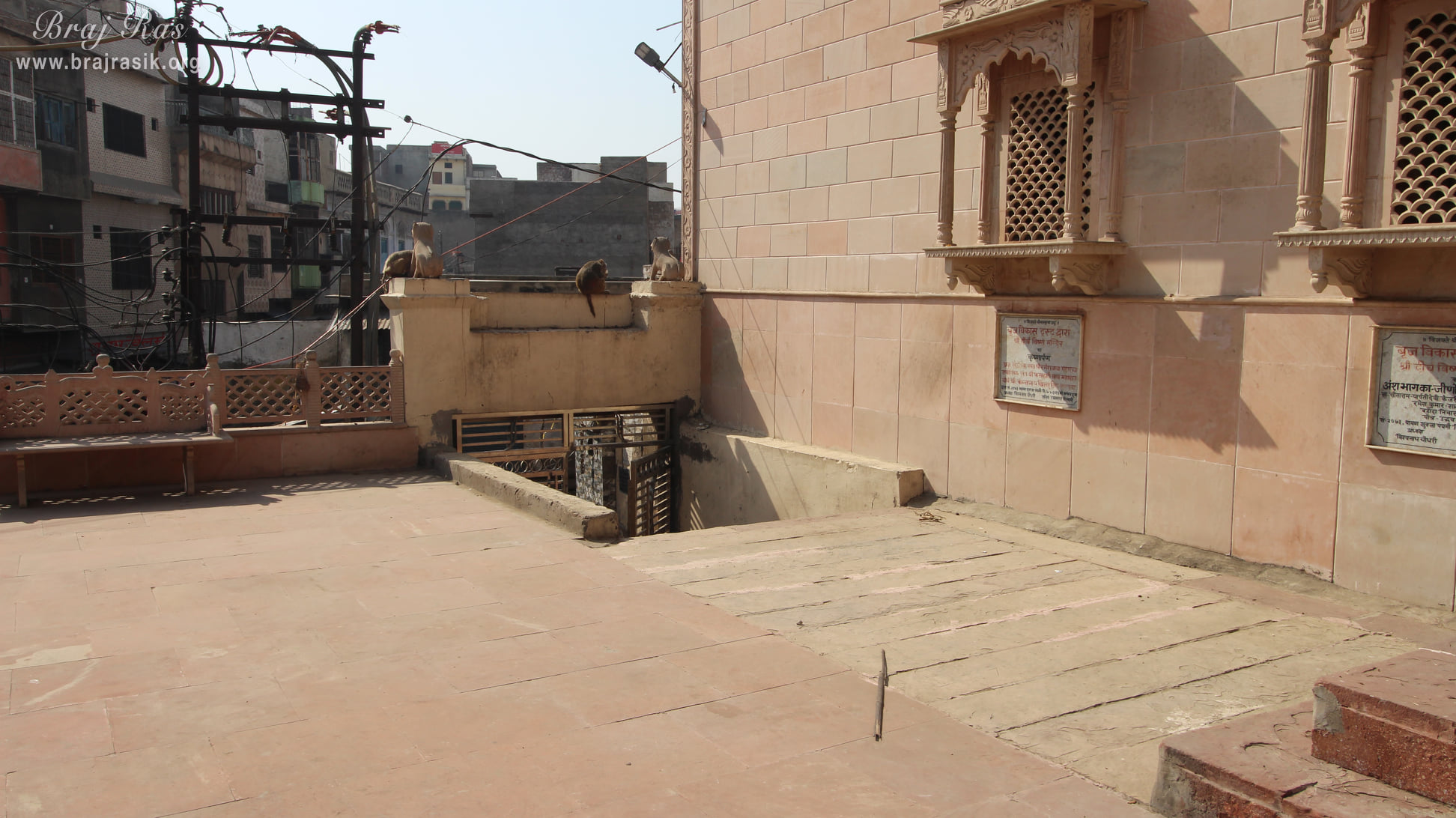 Outside view of Shri Dirgh Vishnu Temple, Mathura