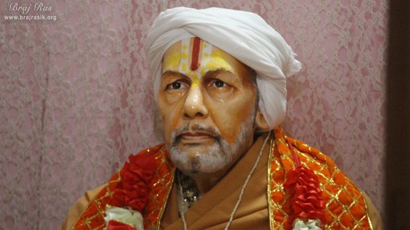 Close darshan of Shri Ganeshdas Ji "Bhaktamali Ji"at Sri Malook Peeth, Vrindavan