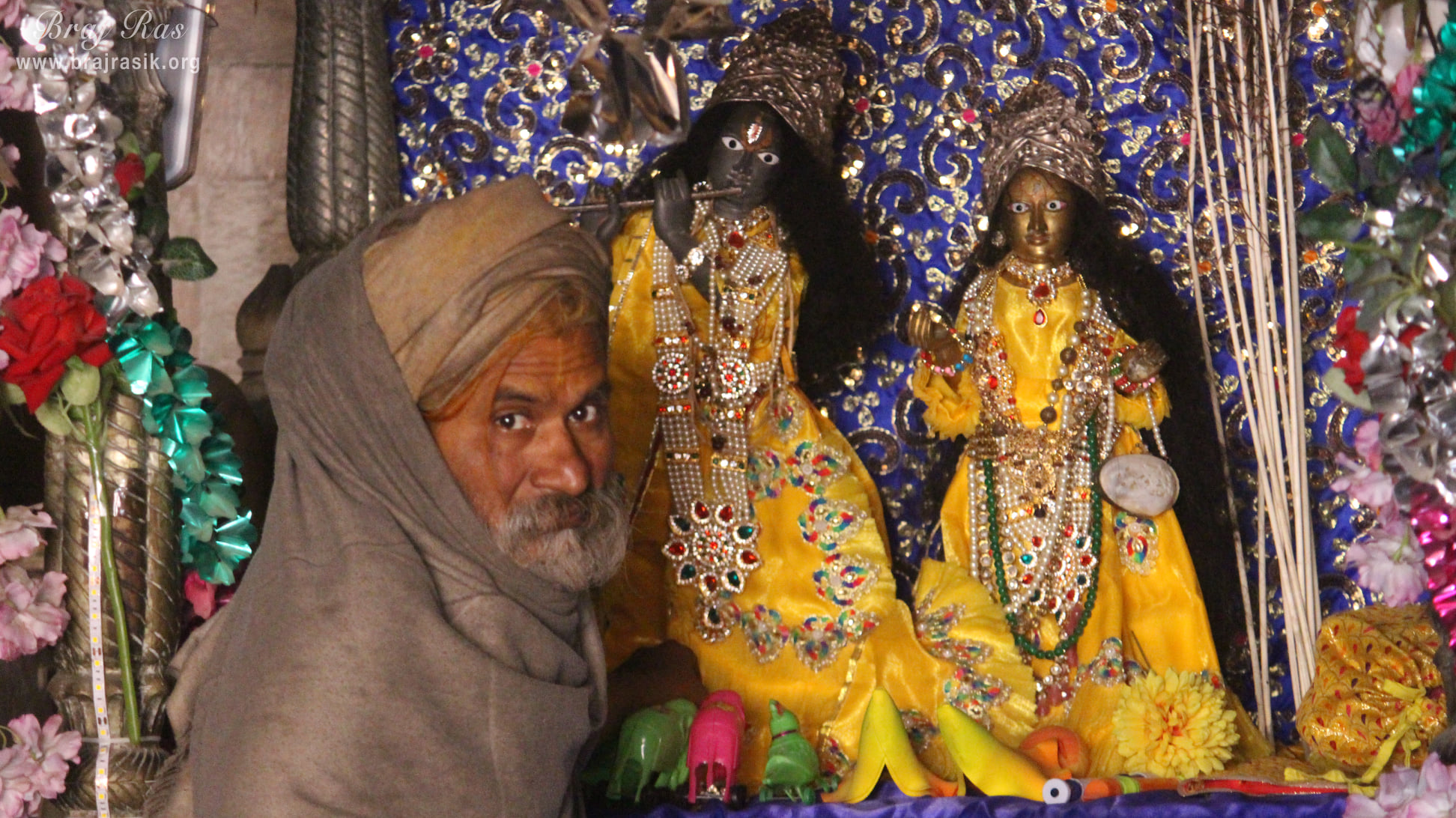 Darshan of Shri Radha Rajendra Ji at Tikari Rani Temple (Devraha Baba Bhakti Dham), Vrindavan