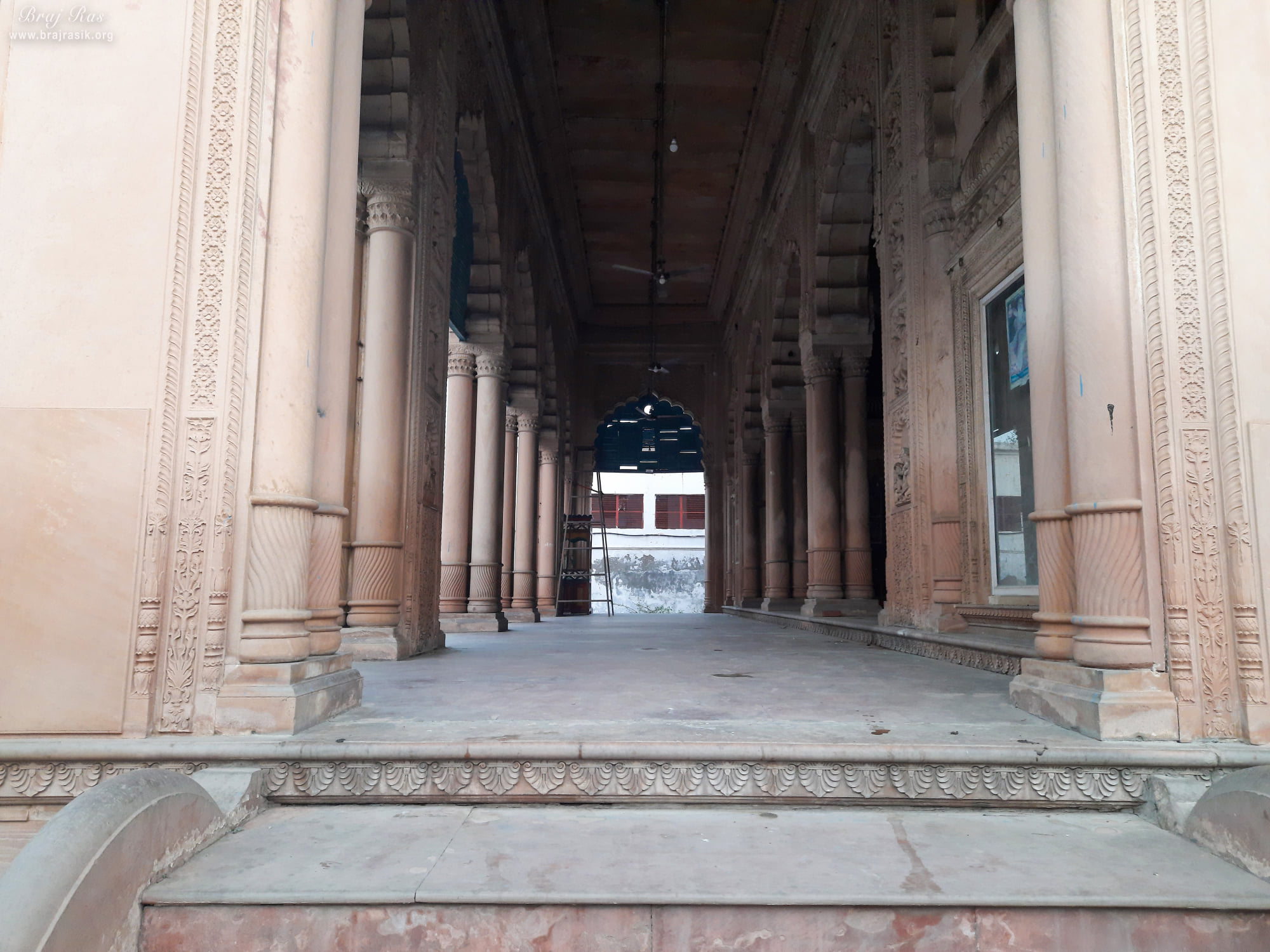 View of pillars at Tikari Rani Temple (Devraha Baba Bhakti Dham), Vrindavan