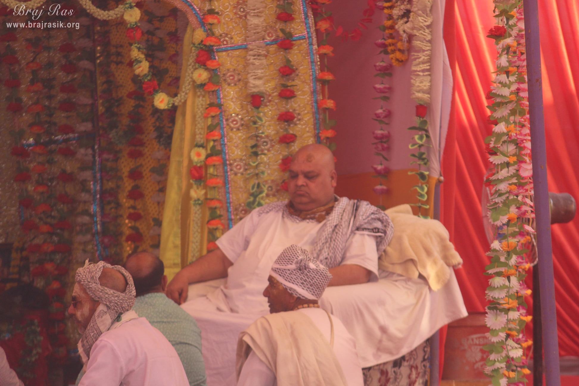 Shri Radhaprasad Dev Ju Maharaj at Vrindavan Kumbh 2021