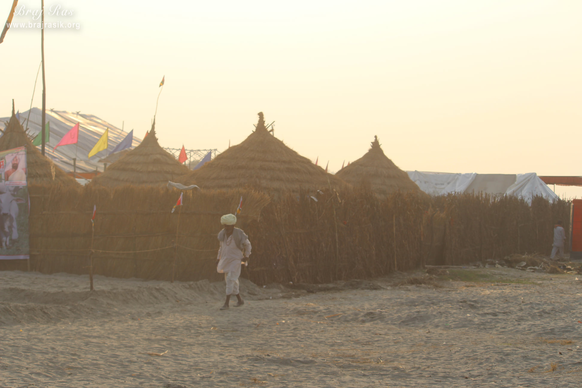 View of several huts at Vrindavan Kumbh 2021