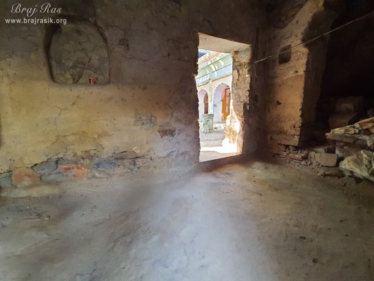 A room made of mud at Ashtasakhi Temple - Barsana