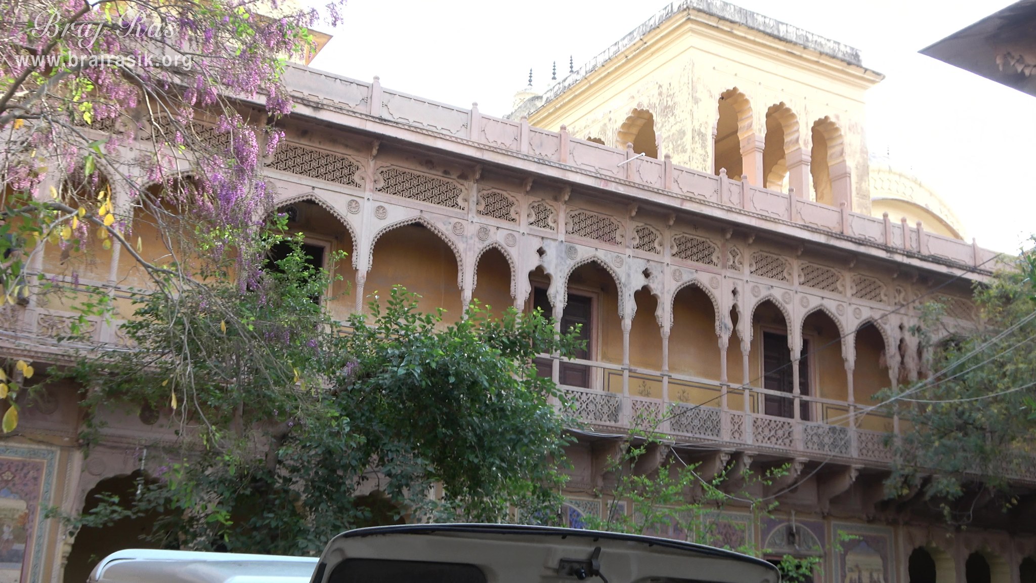 A nice view of the top of temple of Shri Kushal Bihari Temple in Barsana