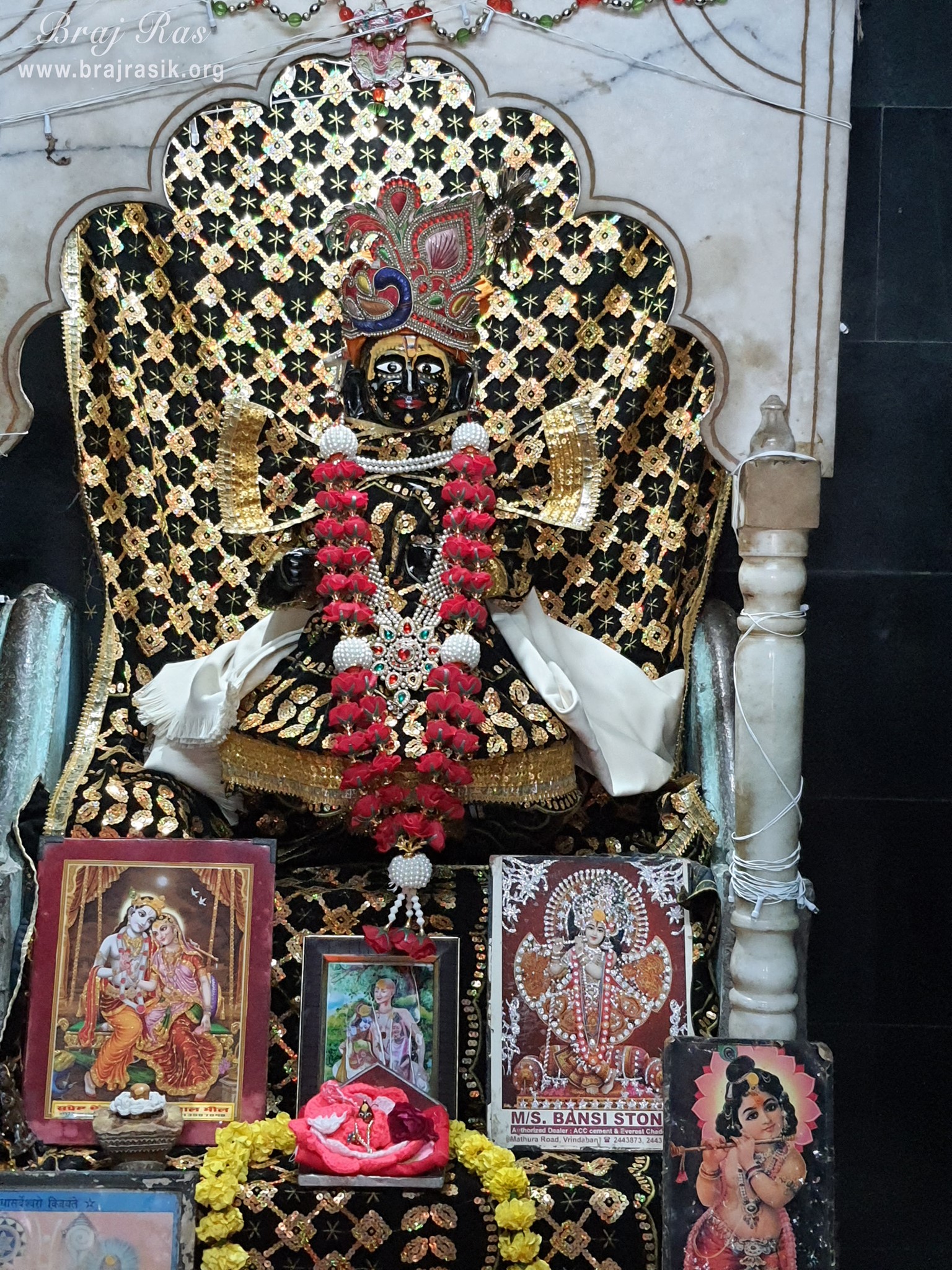 Close darshan of Shri Dau Ji at Shri Dau Ji Ki Bagichi, Vrindavan