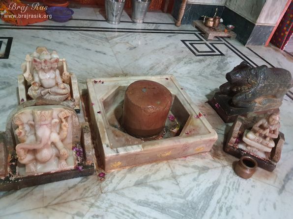 A beautiful darshan of Shri Kameshwar Mahadev, Kamyavan
