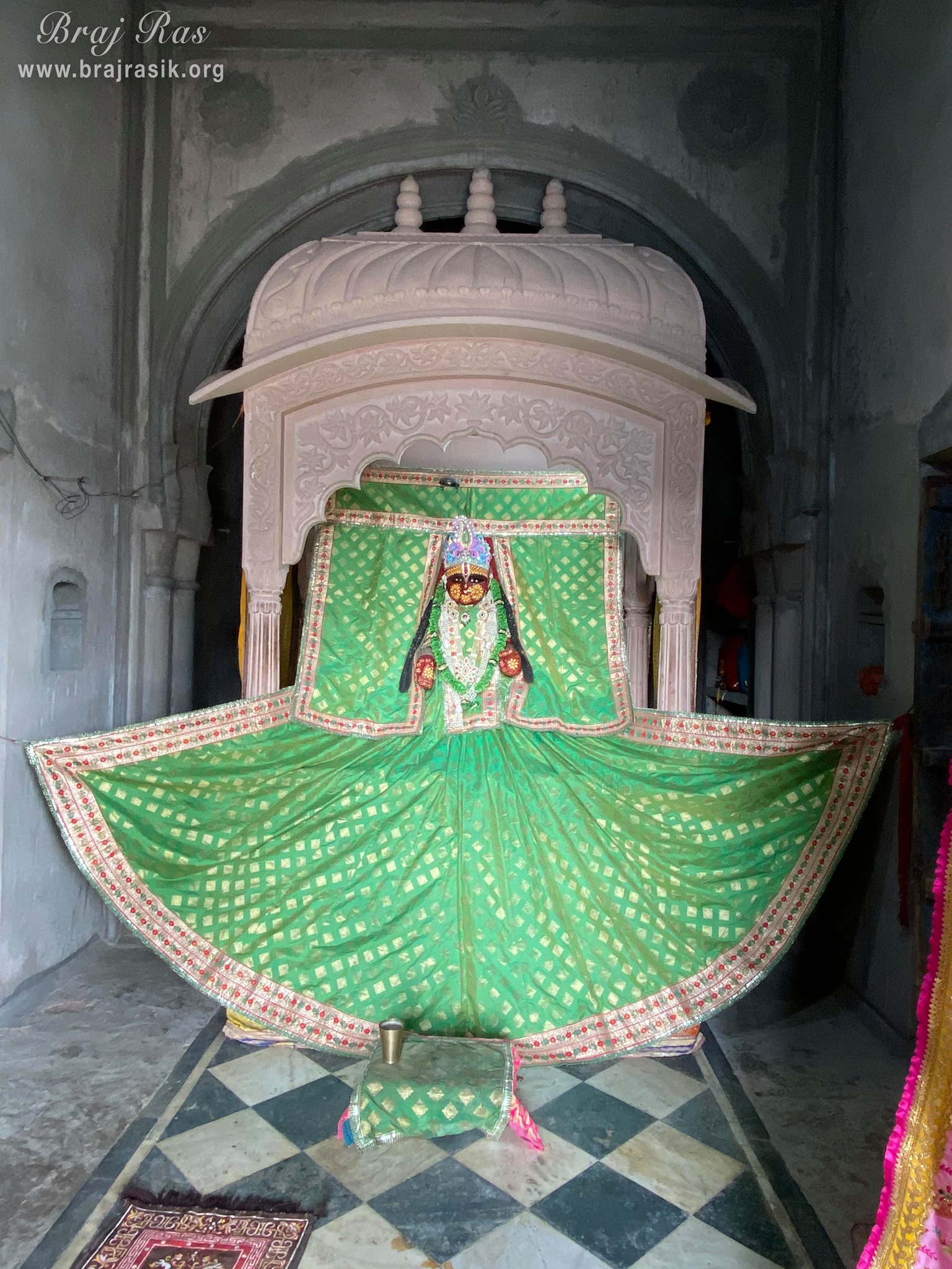 Darshan of Shri Vrinda Devi at Shri Vrinda Devi Temple, Kamyavan