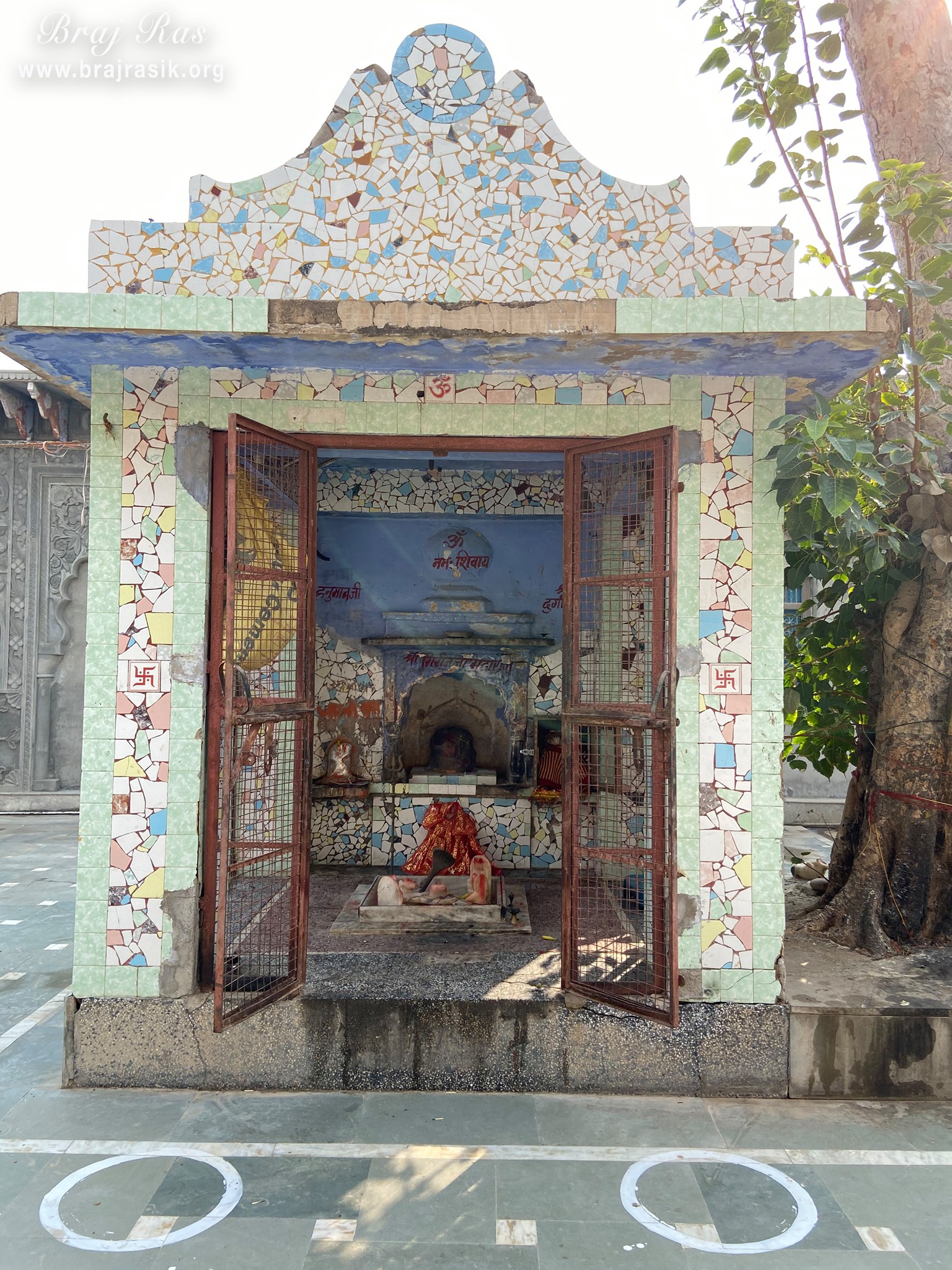 A Shiva temple inside which Lord Shiva and Lord Giriraj Ji is seated at Shri Vrinda Devi Temple, Kamyavan