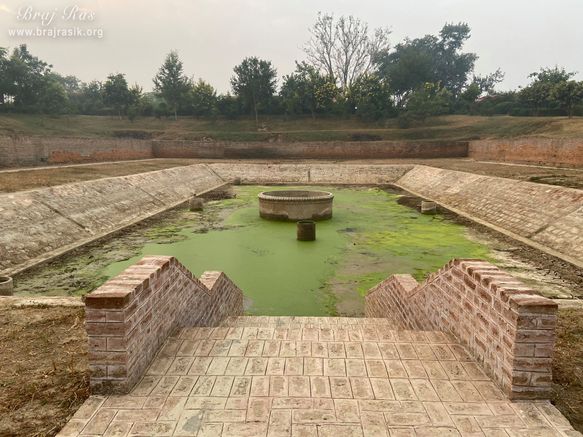 Close picture of Ramtal Kund at Ramtal, Vrindavan