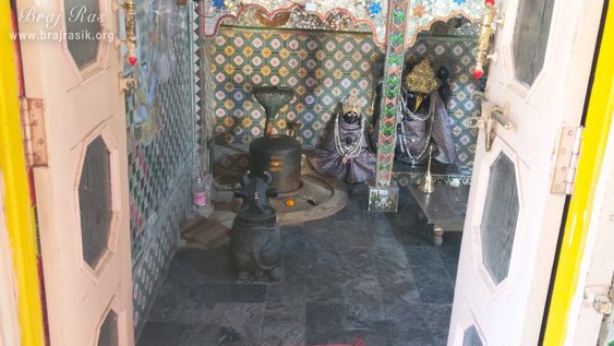 Darshan of Lord Rameshwar and Lord Ganesh at Aadi Badrinath Dham in Braj.