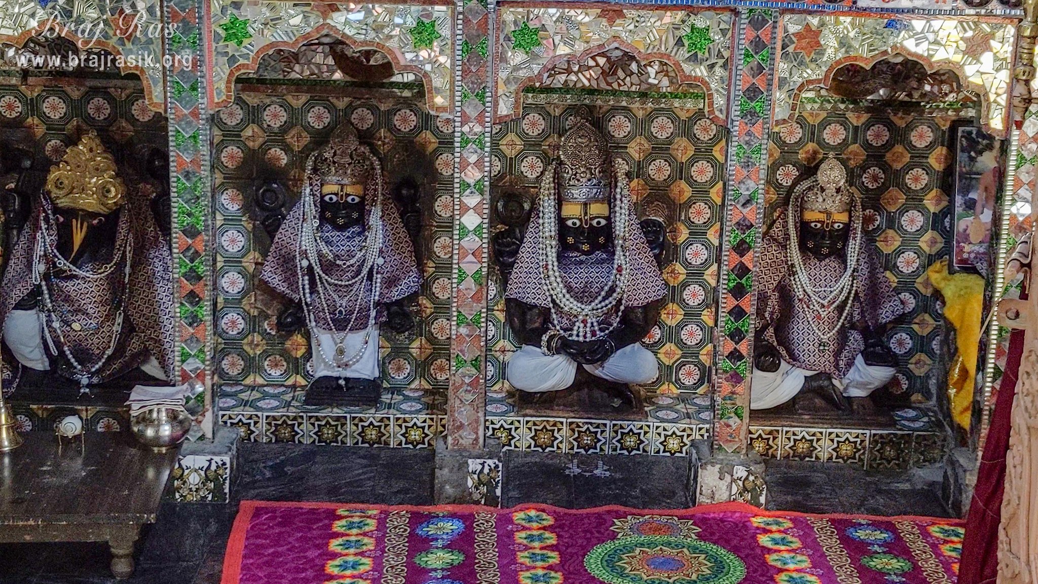 A close darshan of Lord Badri Narayan, Lord Nar, Shri Uddhav Ji and Lord Ganesh at Aadi Badrinath Dham in Braj.