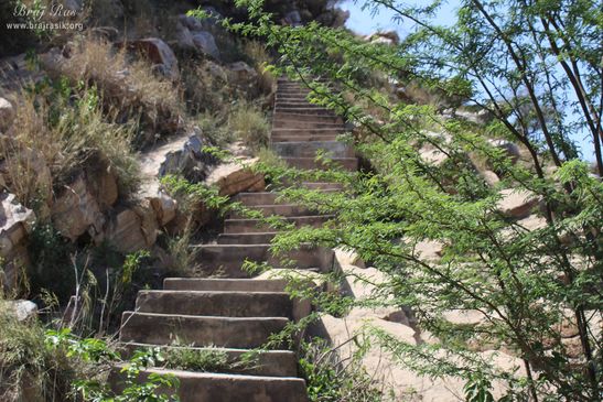 View of the stairs going up to Vyomasur's Cave in Kamyavan