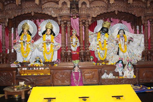 Darshan of Shri Radha Krishn and Gaur Nitai at Imlitala, Vrindavan
