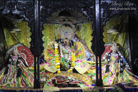 Darshan of Shri Radha Gopinath, Vrindavan