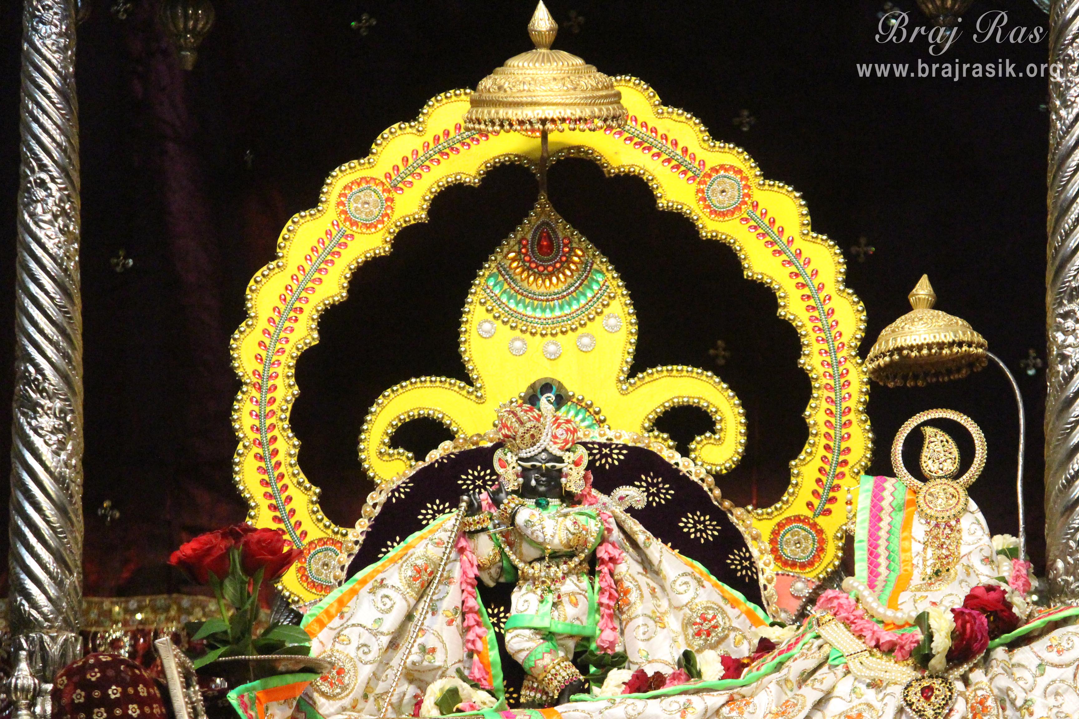 Shri Radharaman Darshan, Vrindavan