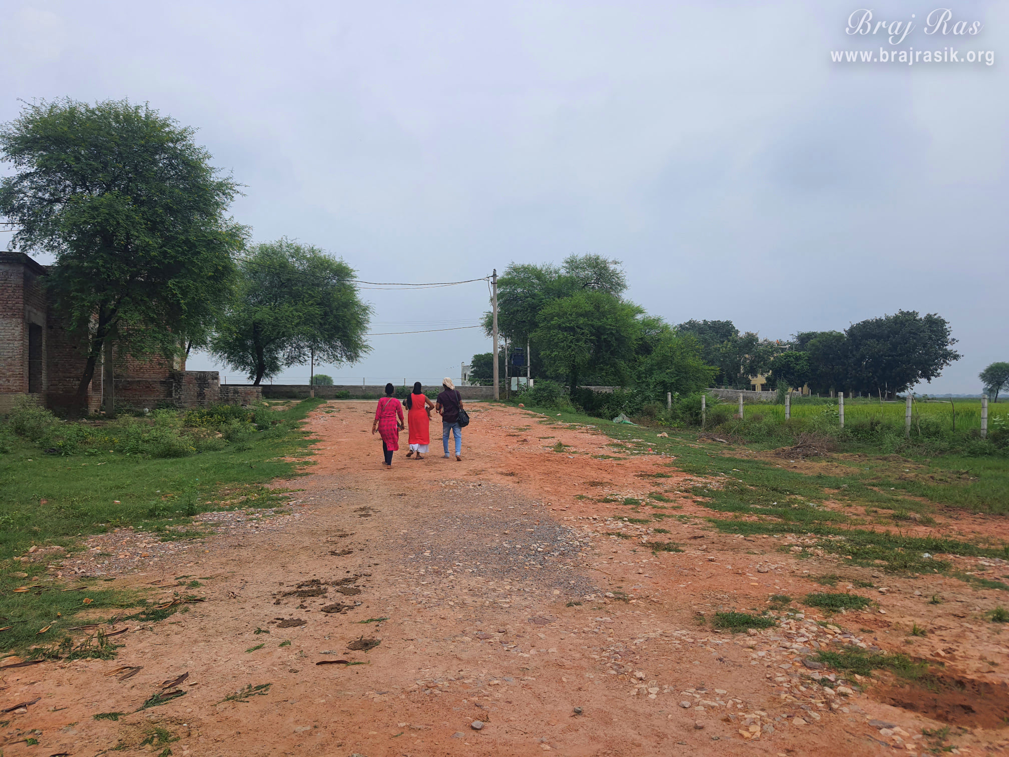 Way towards Devaraha Baba Bhajan Sthali