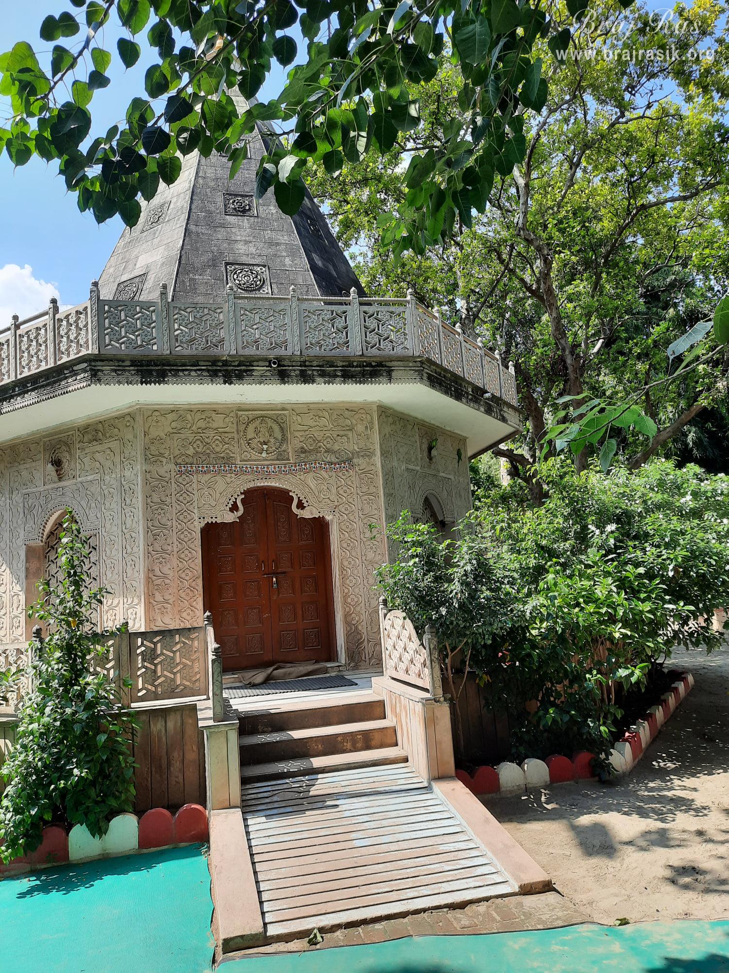 Close view of Shri Raman Bihari Temple at Ramanreti, Gokul - Braj.
