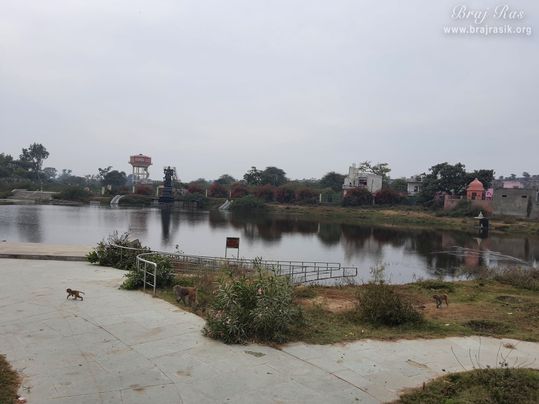 Beautiful distant view of Sankarshan Kund, Anyor, Govardhan.