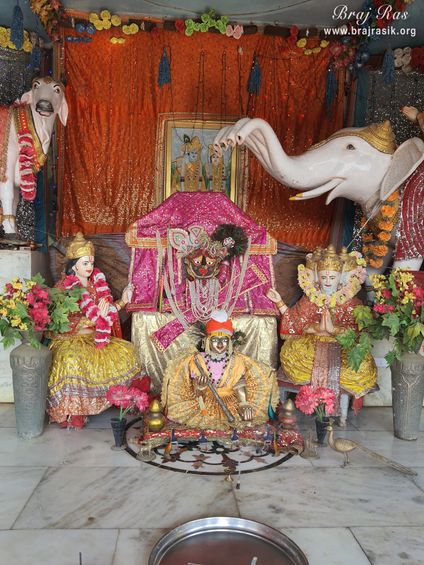 Darshan of Lord Krishn in the form of Govardhan rock at Naval Kund in Punchari, Govardhan 