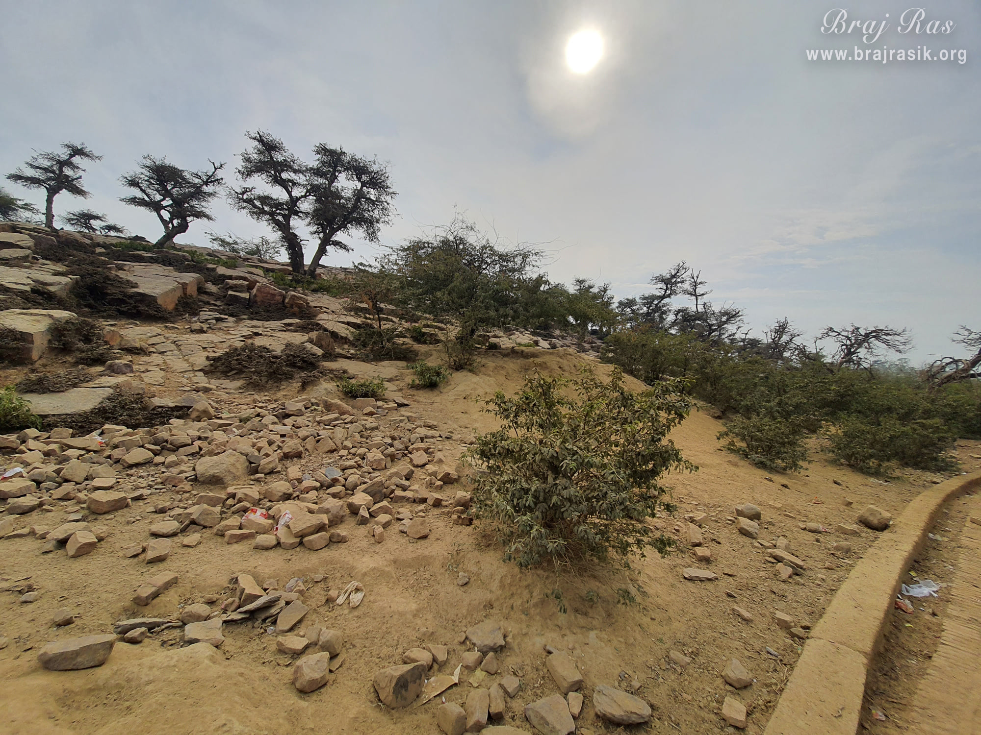 A nice view of Govardhan mountain.