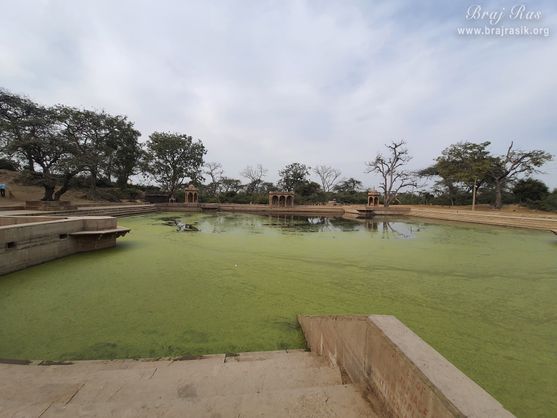 Nice view of the waters of Surbhi Kund in Govardhan.