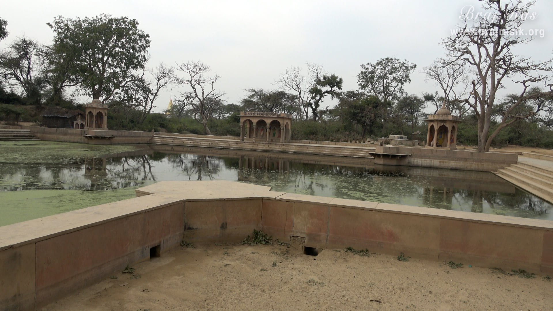A soothing view of Surbhi Kund in Govardhan.