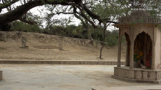 View of a small Ganesh Temple at Surbhi Kund in Govardhan.