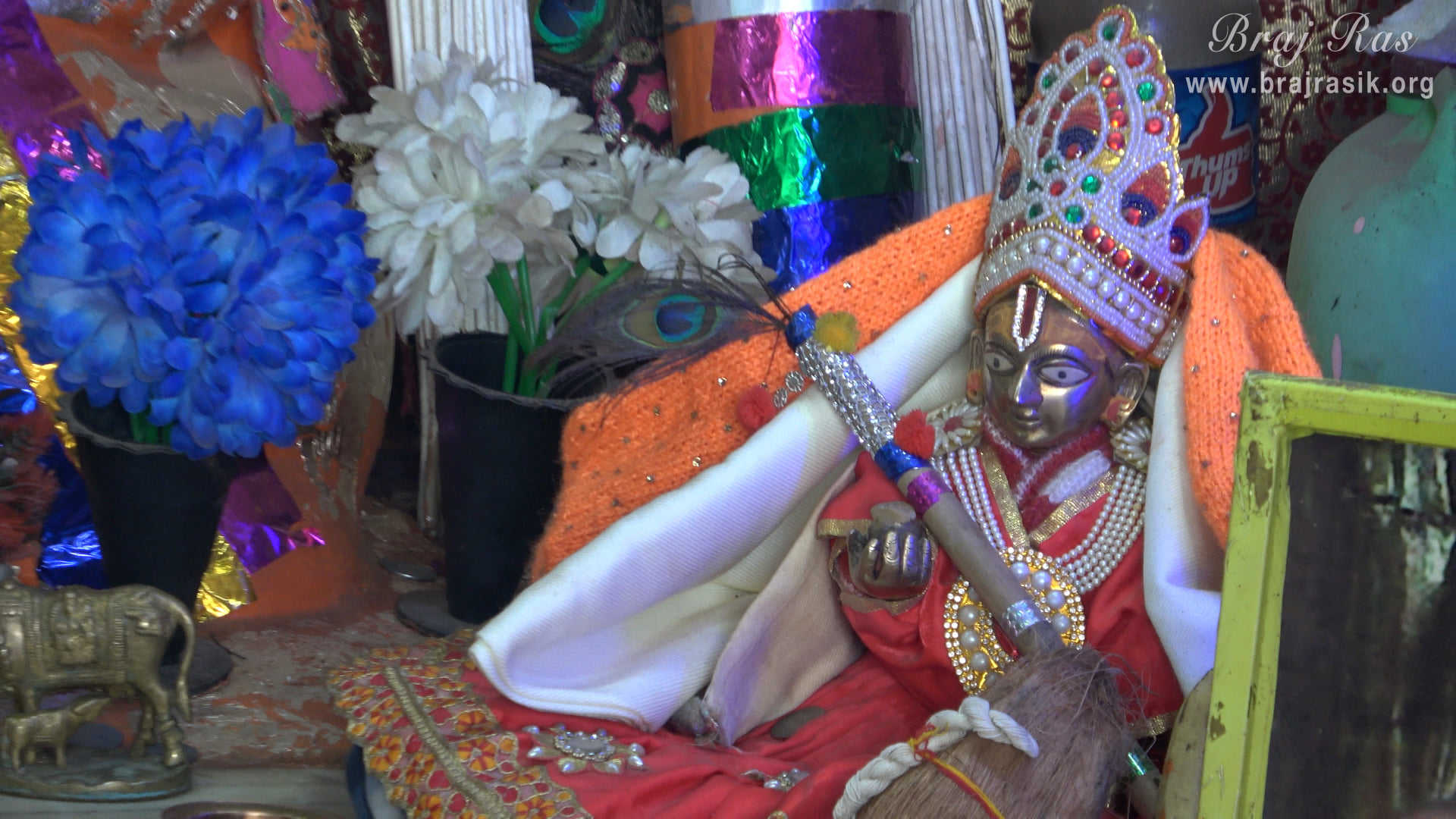 Darshan of baby Krishn at Punchari Ka Lautha in Govardhan.