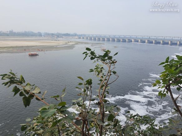 A soothing view of Shri Yamuna Ji at Shri Thakurani Ghat and Shri Govind Ghat in Gokul.