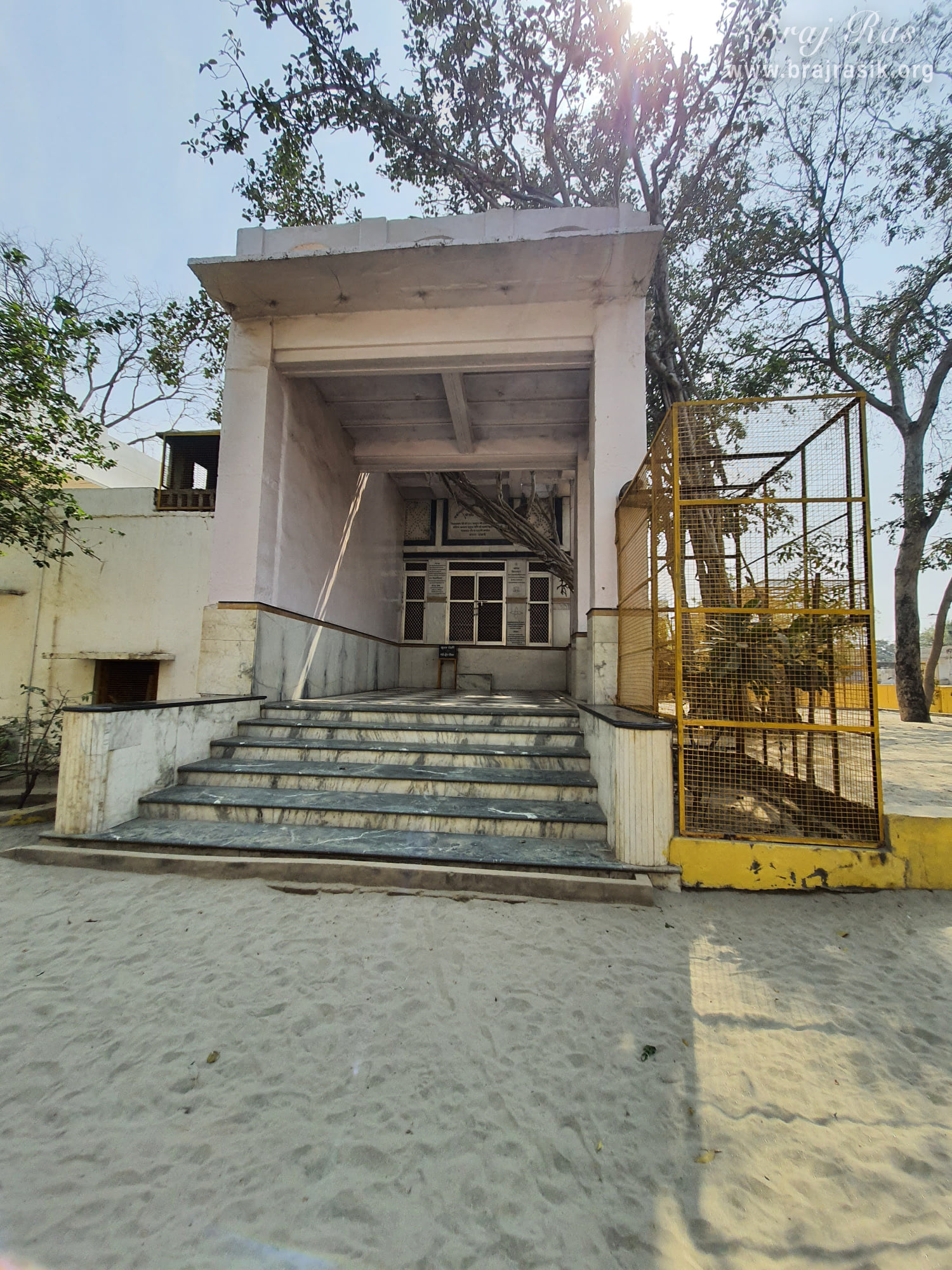 View of the temple of Shri Radha Bihari Ji at Shri Radha Tila in Vrindavan.