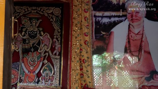 Darshan of Banke Bihari Ji and Swami Shri Radha Charan Das Ji at Radha Bavdi in Vrindavan.