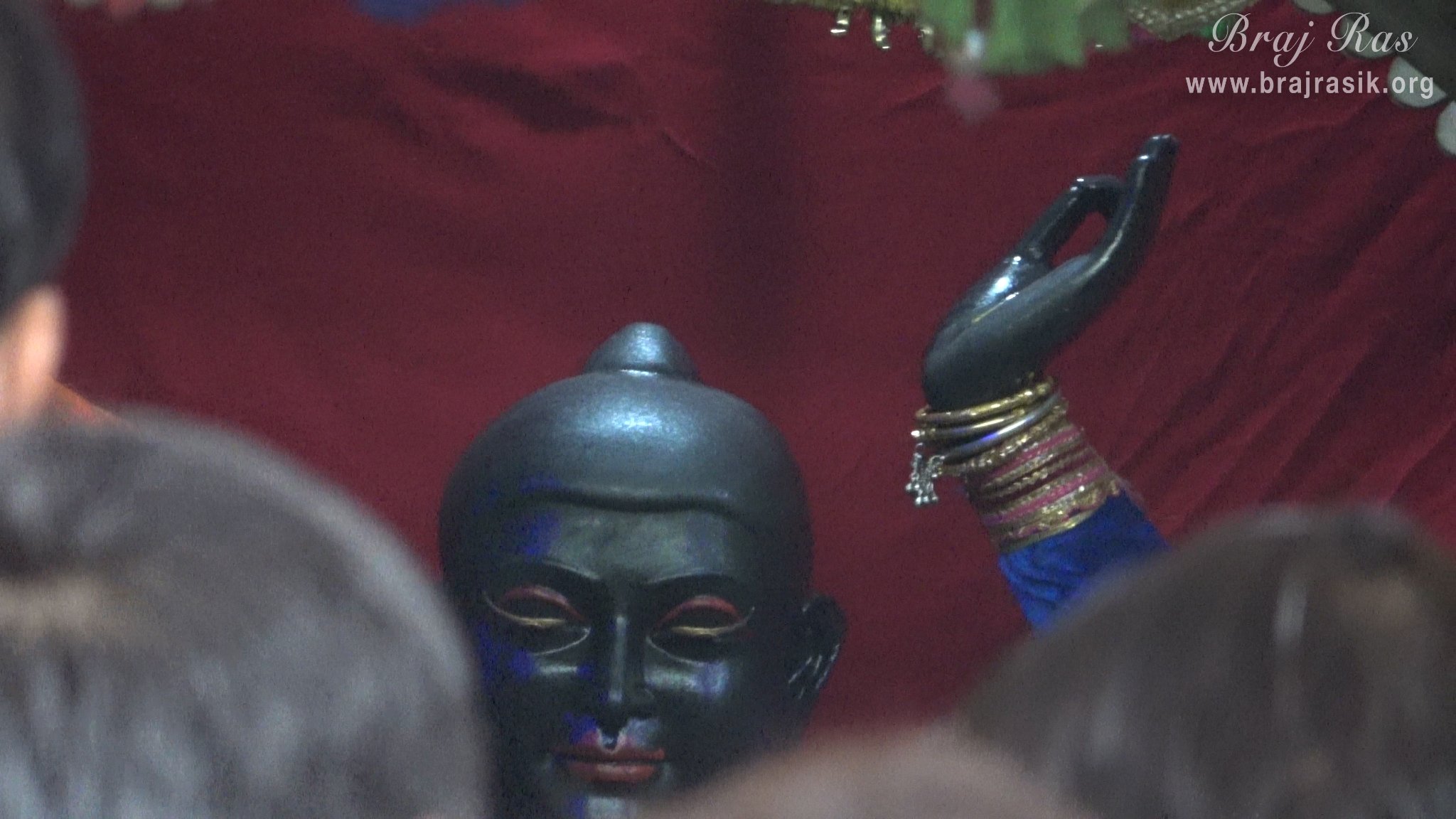 Close darshan of Shrinathji in Shrinathji Temple in Punchari, Govardhan.