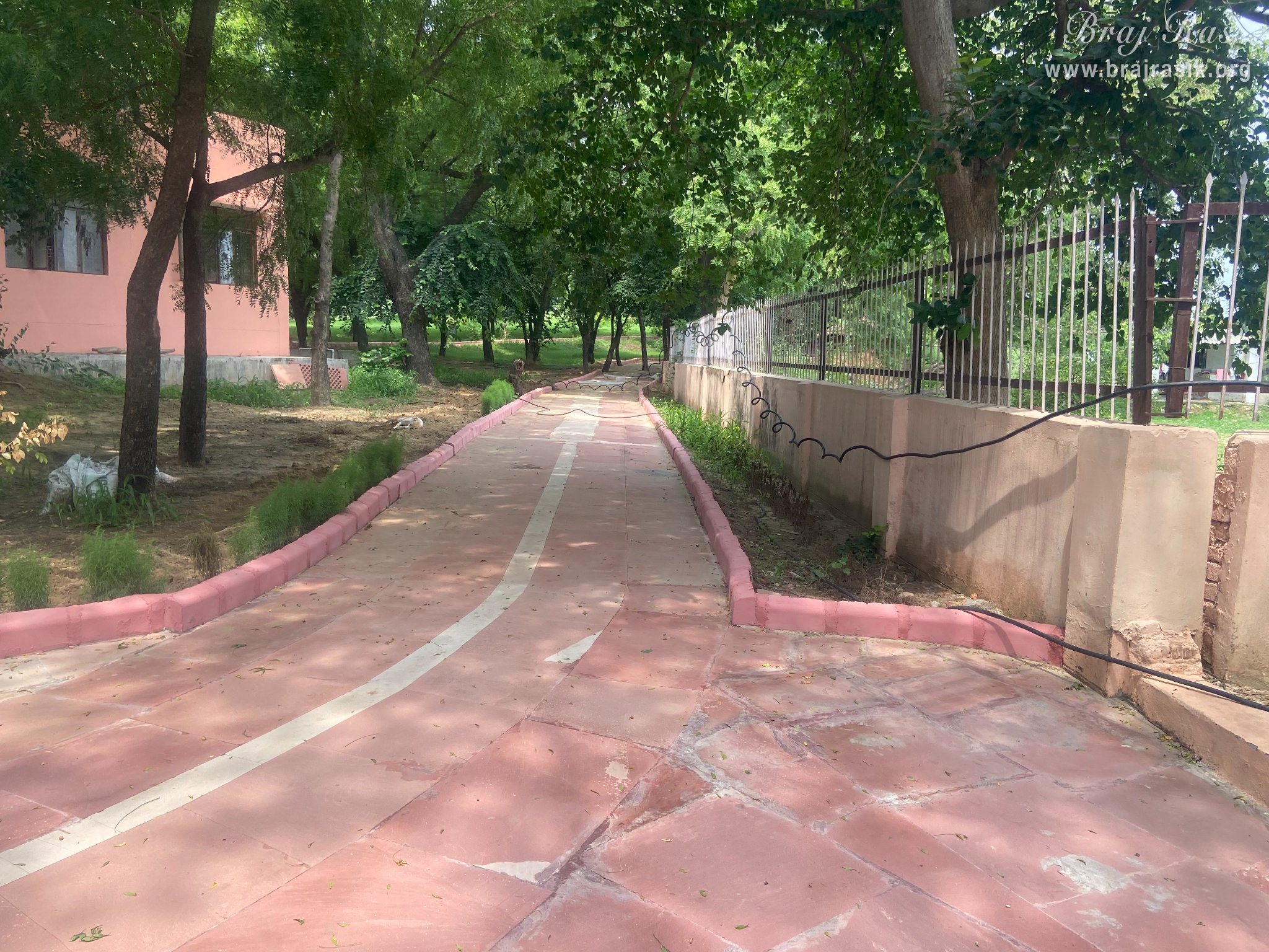 A path leading towards Samadhi Place of Taj Bibi in Gokul Mahavan.