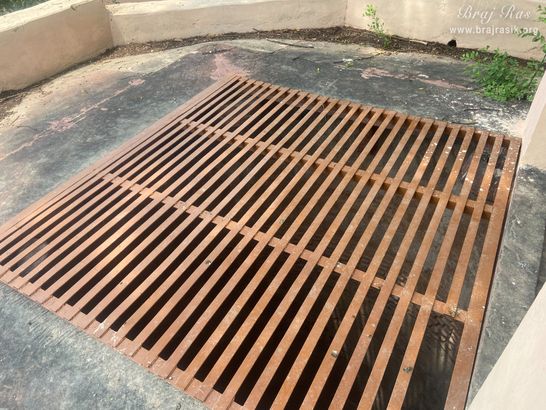 View of the anceint well at Samadhi Place of Taj Bibi in Gokul Mahavan.