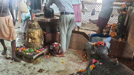 A nice darshan of Lord Chintaharan in Chintaharan Mahadev Temple in Gokul Mahavan.