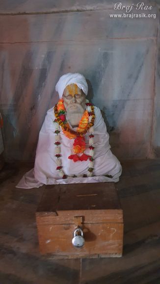 A view of the statue of a saint at the Brahmand Ghat in Gokul Mahavan.