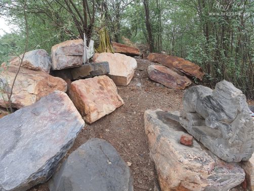 View of Hau Bilau near Yashoda Kund in Nandgaon.