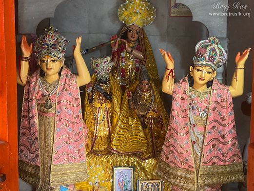 Close darshan of Shri Shyamvan Bihari Ji along Sri Chaitanya Mahaprabhu and Nityanand Prabhu near Vanshivat.